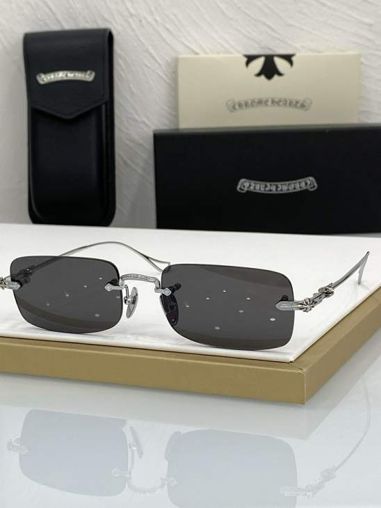 Picture of Chrome Hearts Sunglasses _SKUfw73376552fw